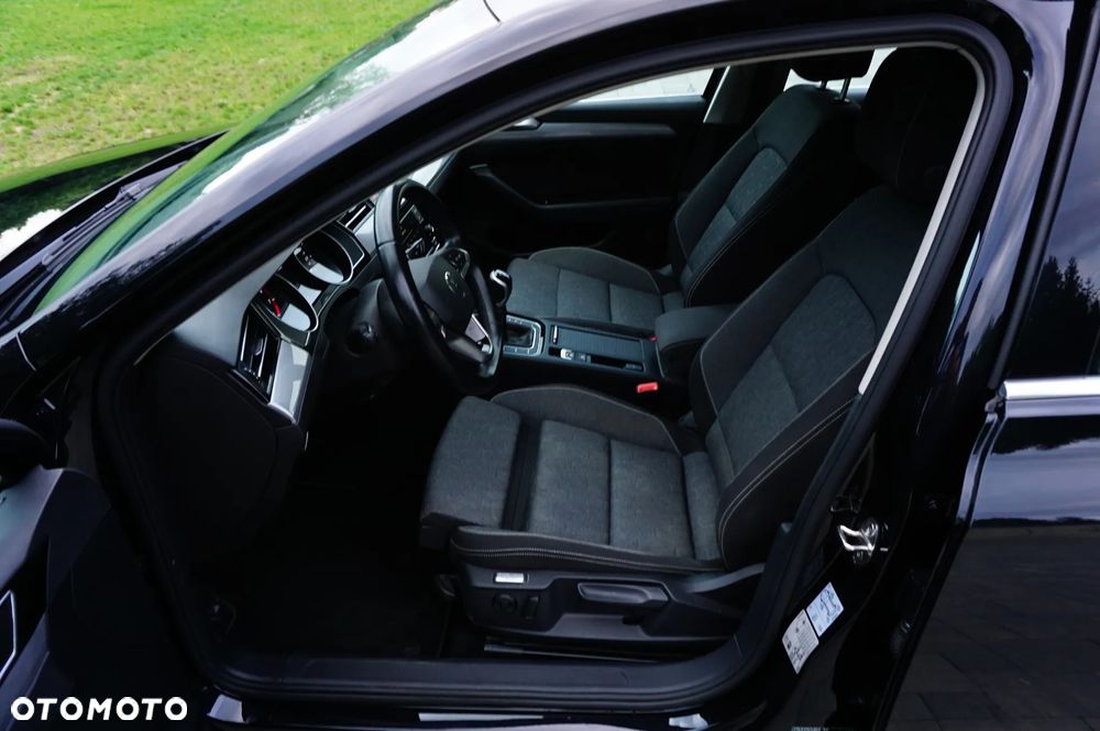 Volkswagen Passat Variant 1.5 TSI EVO Business - 17