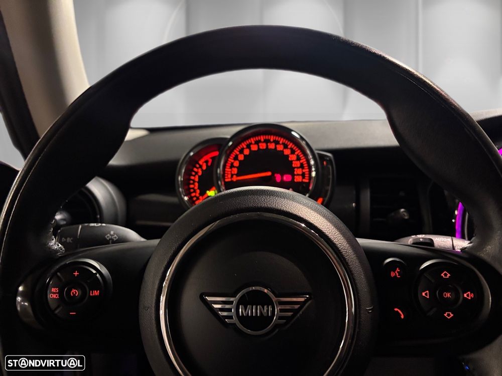 MINI 3 Portas Cooper Auto - 5