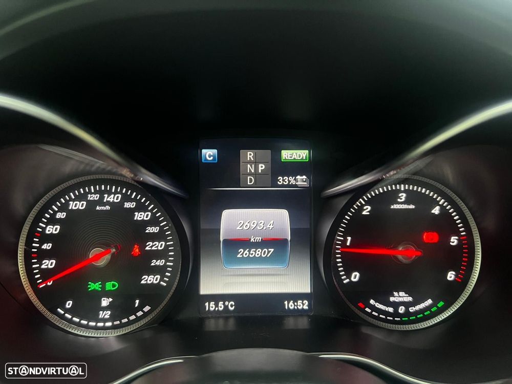 Mercedes-Benz C 300 BlueTEC Hybrid AMG Line - 22