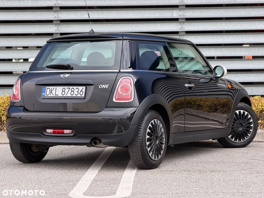 MINI ONE - 7