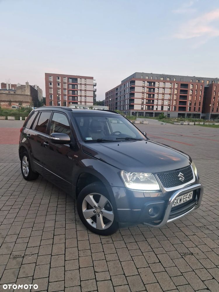 Suzuki Grand Vitara 1.9 DDiS Premium EU5 - 9