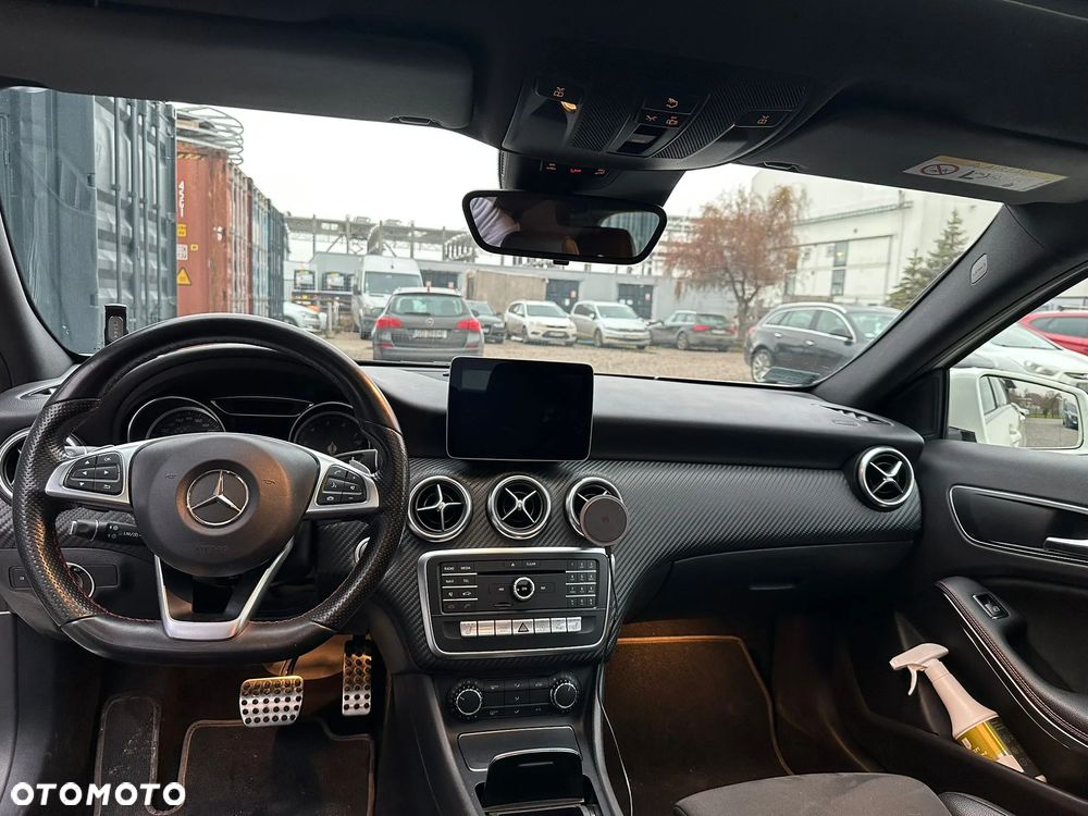 Mercedes-Benz Klasa A 220 4-Matic AMG Line - 7