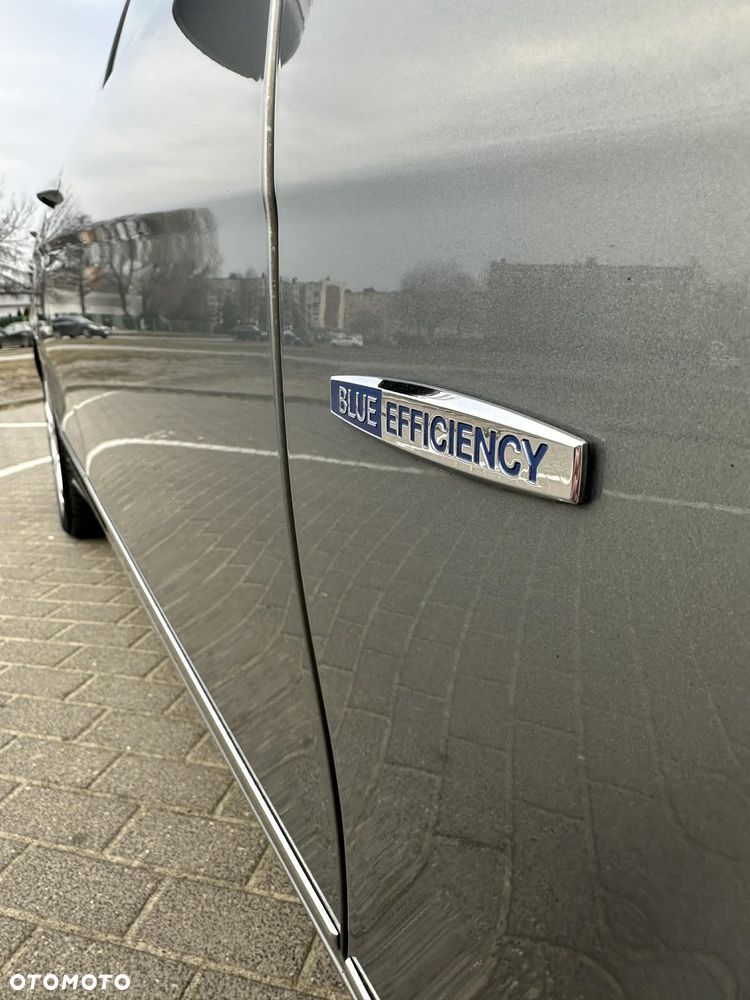 Mercedes-Benz Klasa C 200 CGI Automatik BlueEFFICIENCY Avantgarde - 19