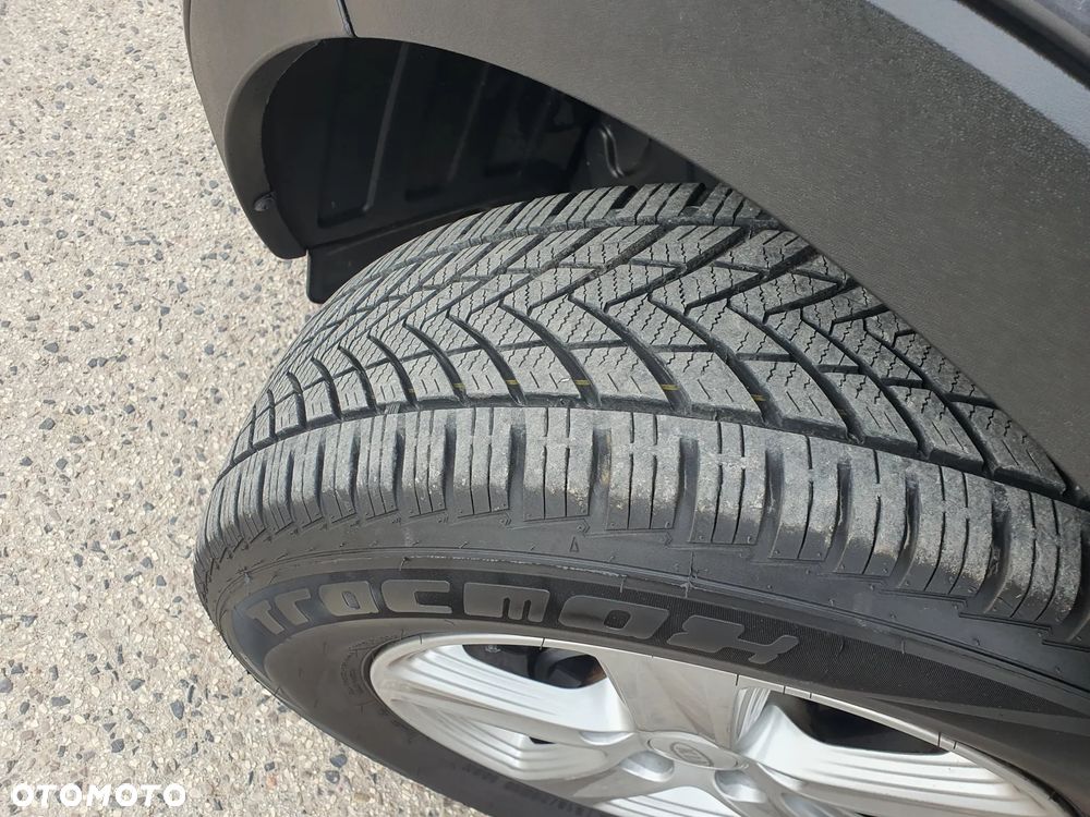 Kia Sportage 1.6 GDI Business Line M 2WD - 26