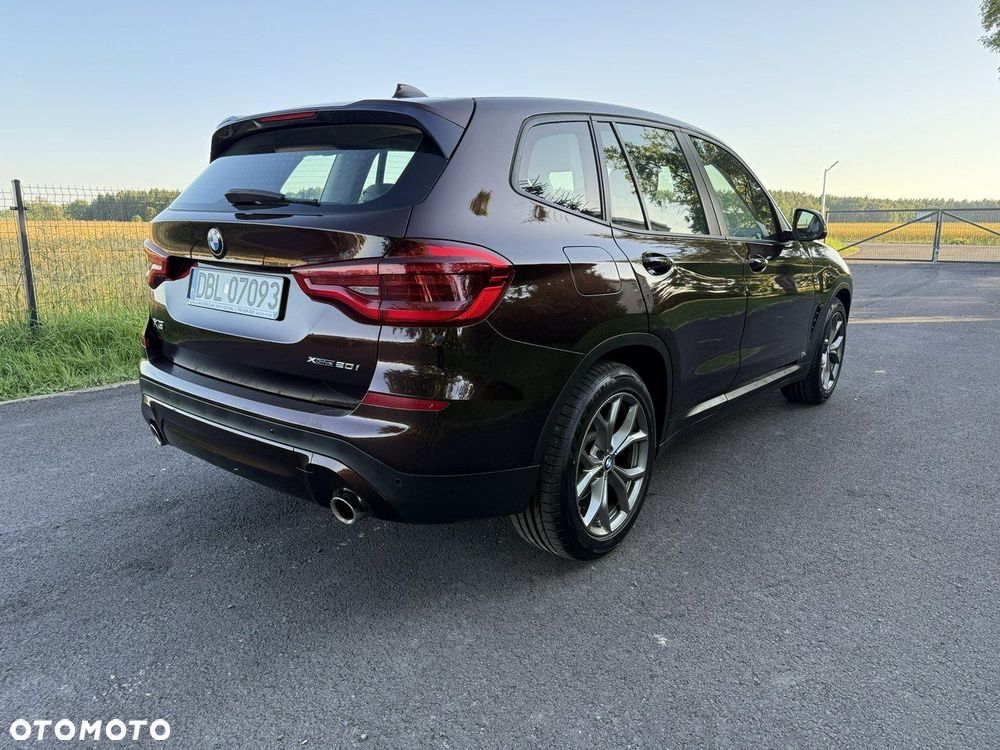 BMW X3 xDrive20i Advantage - 6