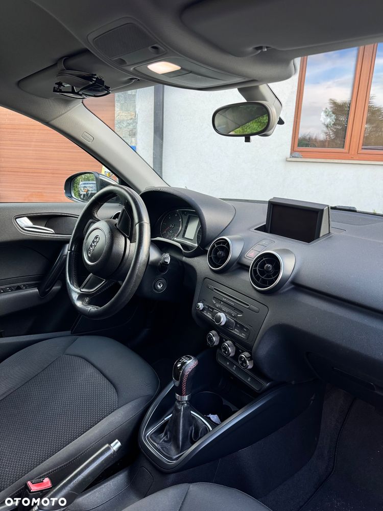 Audi A1 Sportback 1.6 TDI Ambition - 11