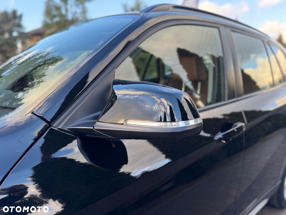 BMW X1 xDrive18d xLine - 14