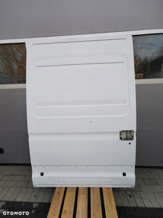 DRZWI PRZESUWNE IVECO DAILY PRAWE - 1