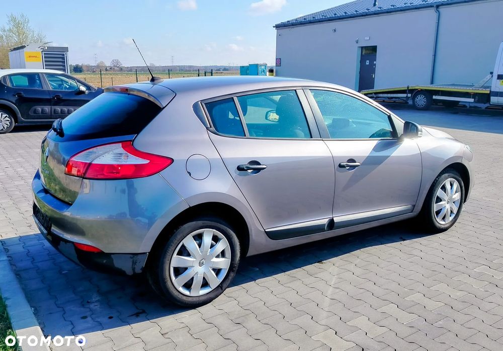 Renault Megane 1.6 16V 100 TomTom Edition - 3