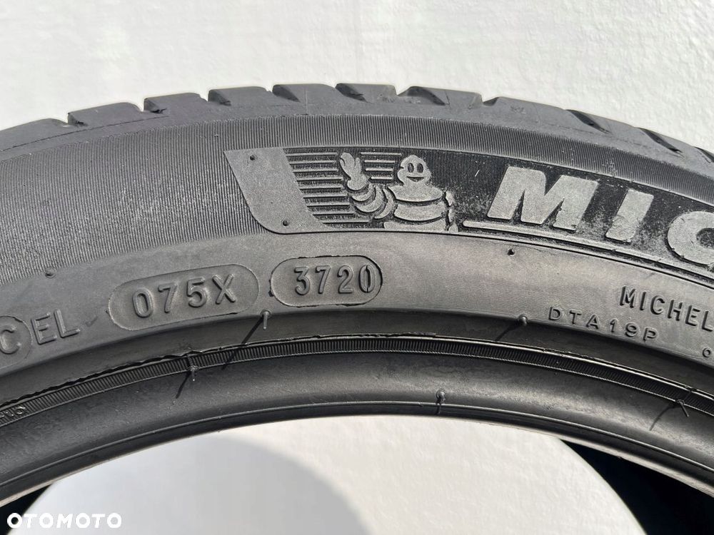 OPONY 235/45/18 98W MICHELIN PRIMACY 4 - 10