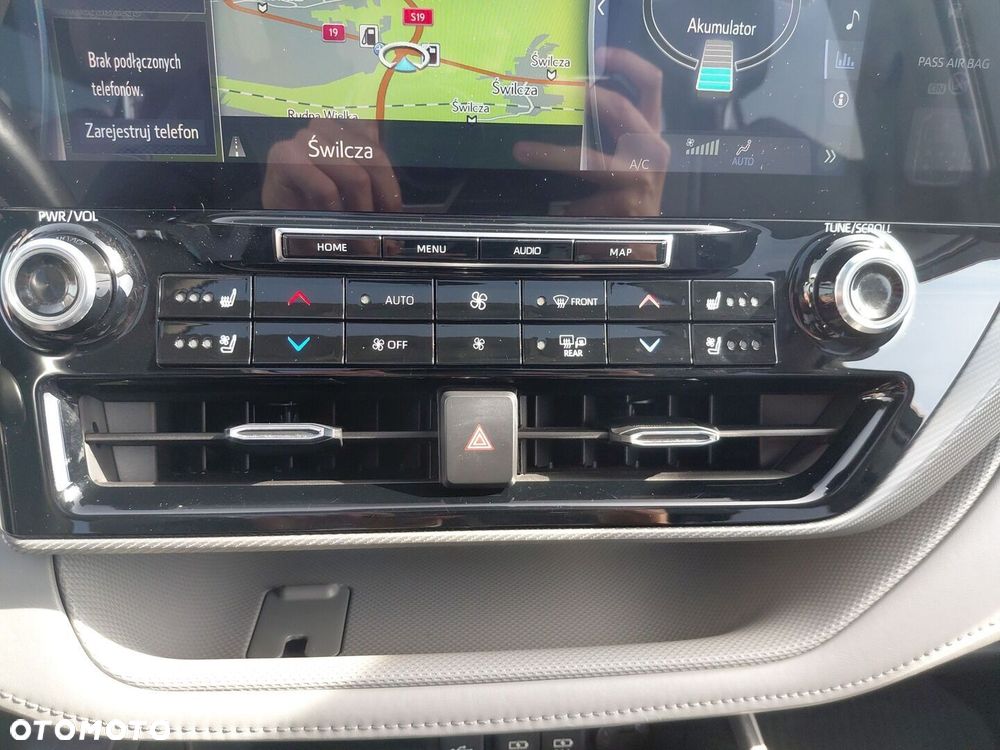 Toyota Highlander 2.5 Hybrid Executive - 26