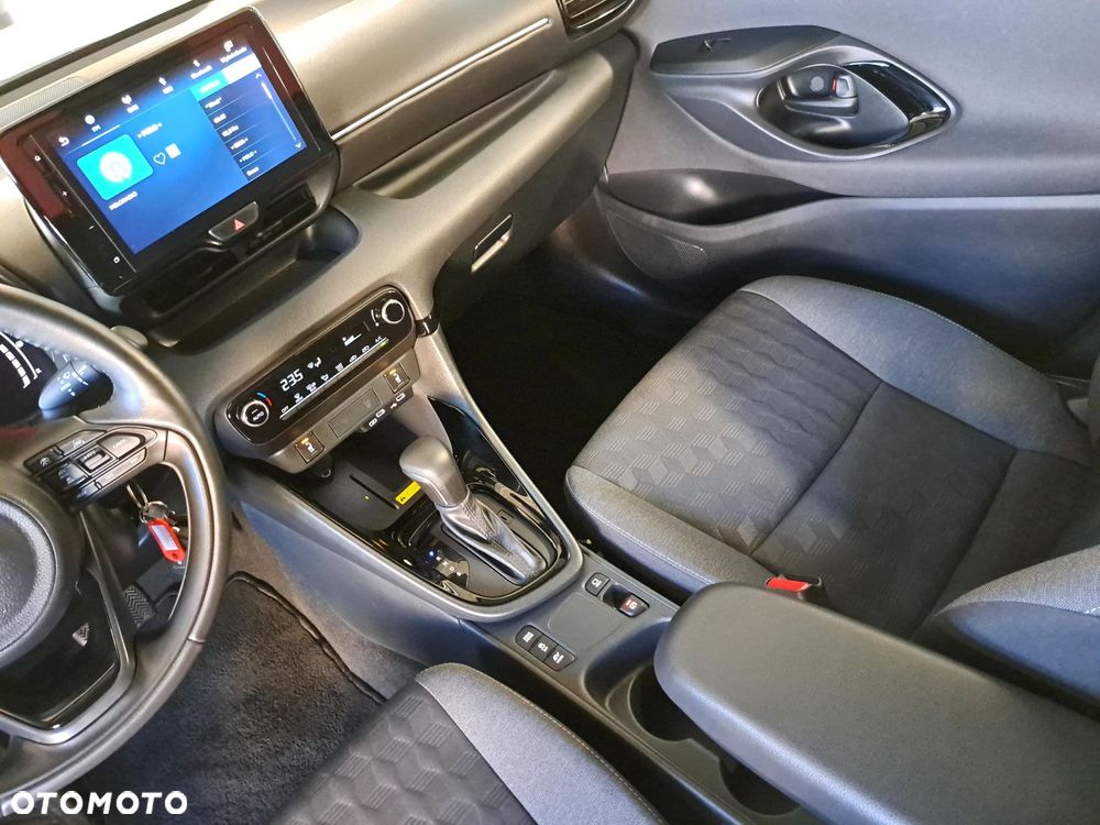 Toyota Yaris Hybrid 1.5 Style - 29