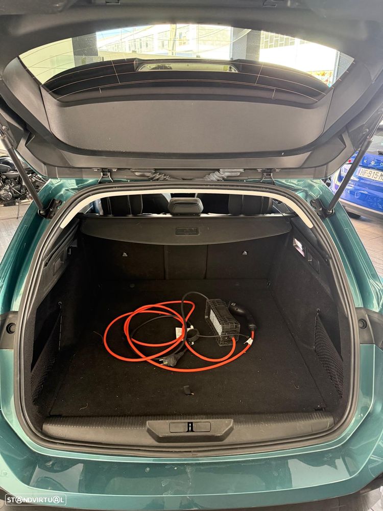 Peugeot 308 180 e-EAT8 Allure - 12