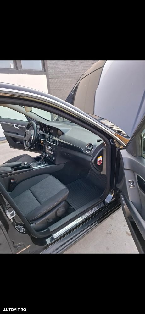 Mercedes-Benz C 200 CDI DPF (BlueEFFICIENCY) 7G-TRONIC - 4