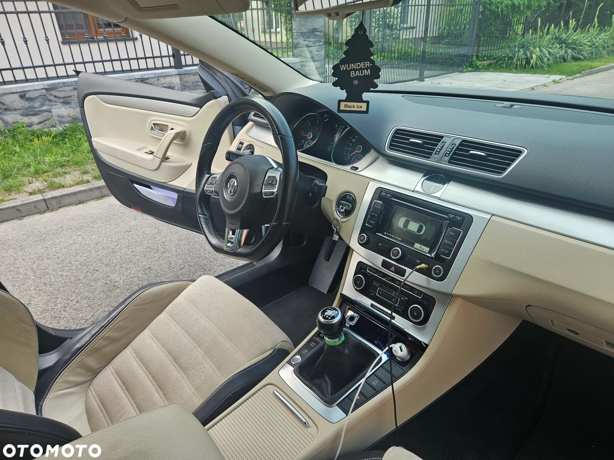 Volkswagen Passat CC 2.0 TDI BlueMotion Technology Exclusive - 22