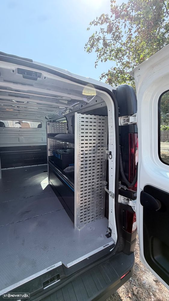 Nissan NV300 2.0 dCi L2H1 1.2T Premium AT - 10