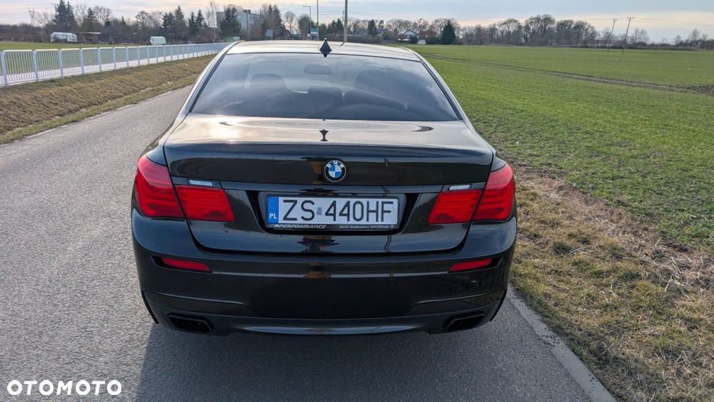 BMW Seria 7 750i xDrive - 6