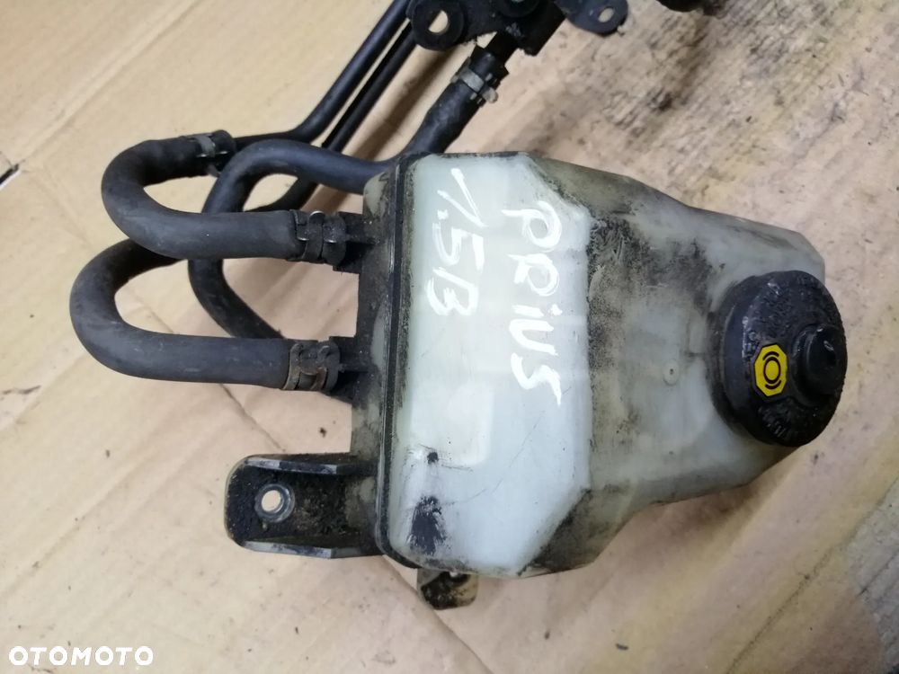 Toyota Prius II hybrid 1.5 16V pompa hamulcowa przewody zbiorniczek 47270-47010  132030-40120 - 6