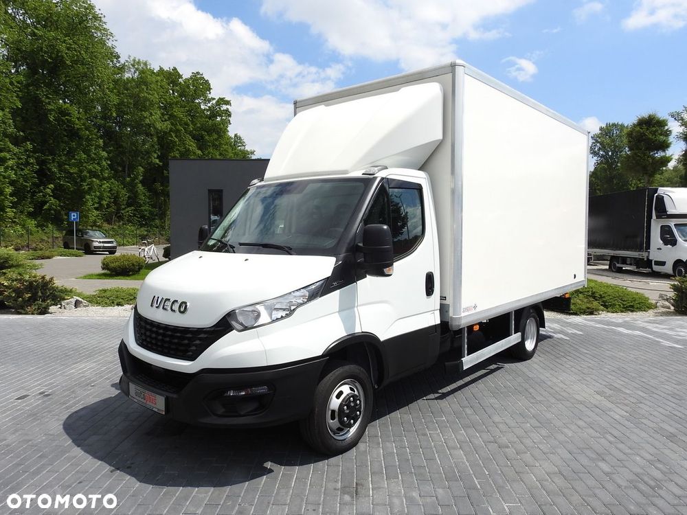 Iveco DAILY 35C14 KONTENER 8 PALET TEMPOMAT KLIMATYZACJA  BLIŹNIACZE KOŁA  140KM - 19