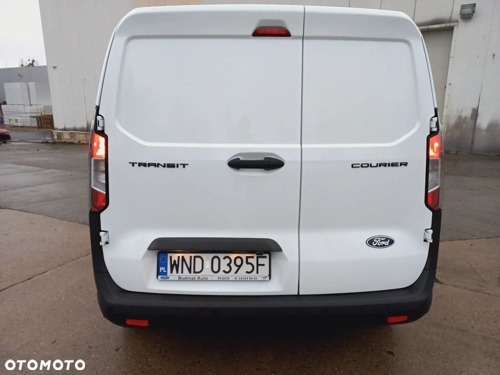 Ford Transit Courier - 9