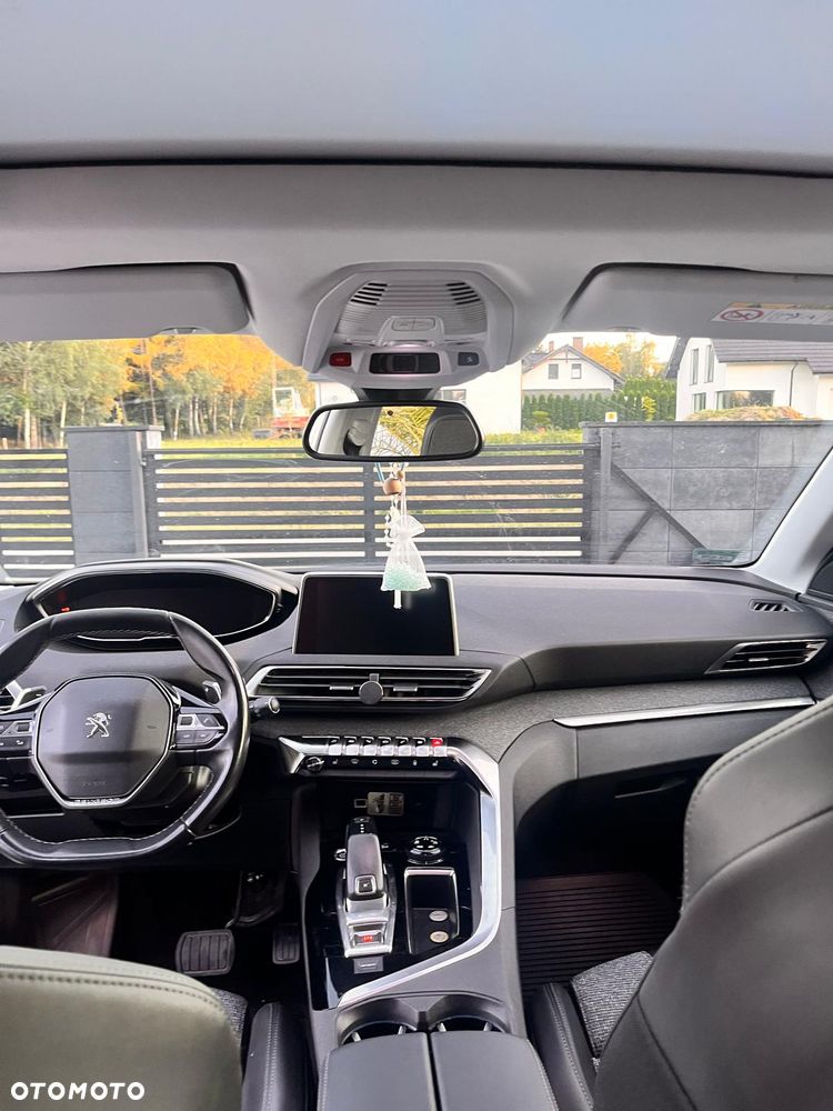 Peugeot 3008 1.2 PureTech GPF Allure S&S EAT8 - 6