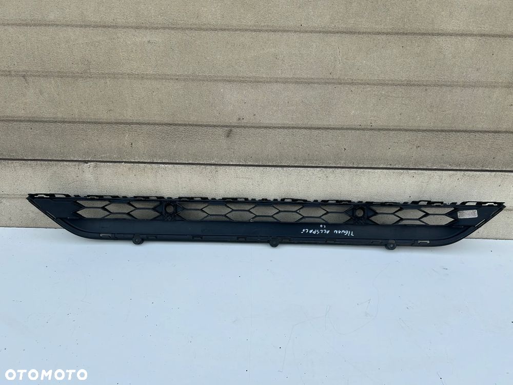 VOLKSWAGEN VW TIGUAN ALL SPACE KRATKA ZDERZAKA ATRAPA PRZÓD 5NN853677 - 2