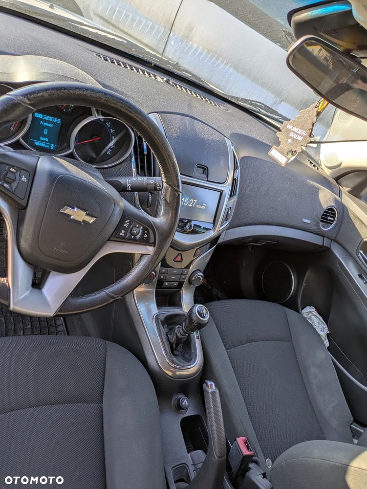 Chevrolet Cruze 1.7 D LT+ Premium - 3