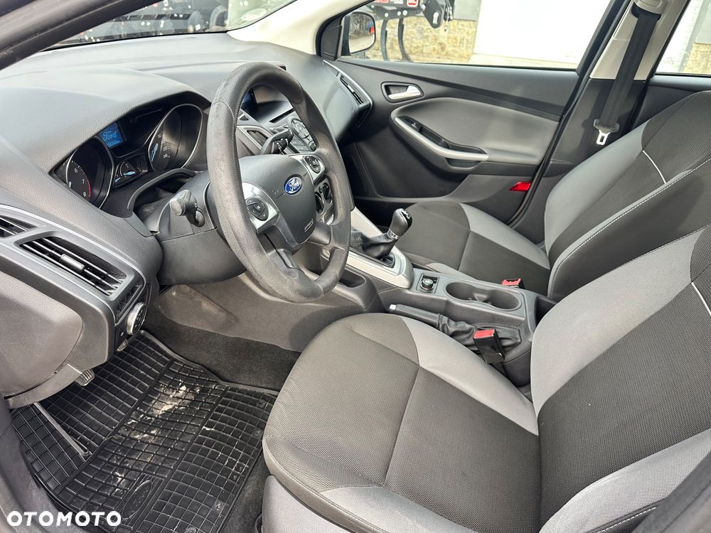 Ford Focus 1.6 Ambiente Start - 17