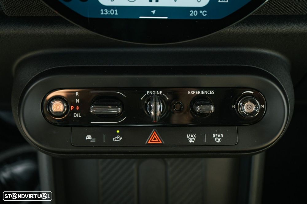 MINI 3 Portas Cooper C Essential - 29