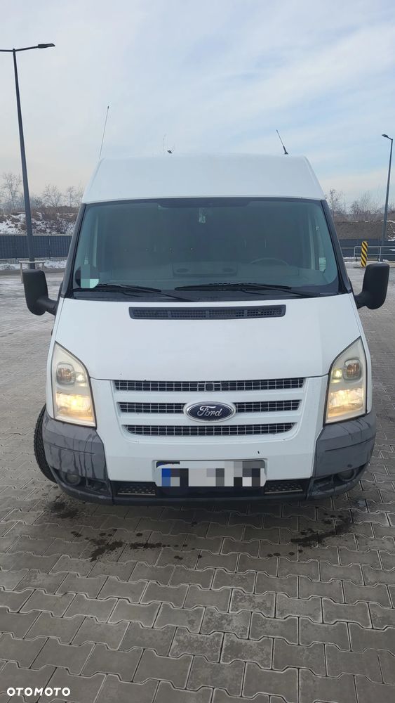 Ford Transit - 12