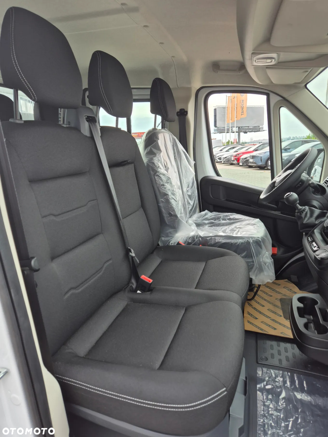 Peugeot Boxer Podwójna Kabina DOKA 7 miejsc L3 2.2 140KM 3.5t Skrzynia 3.6 x 2.1 - 12