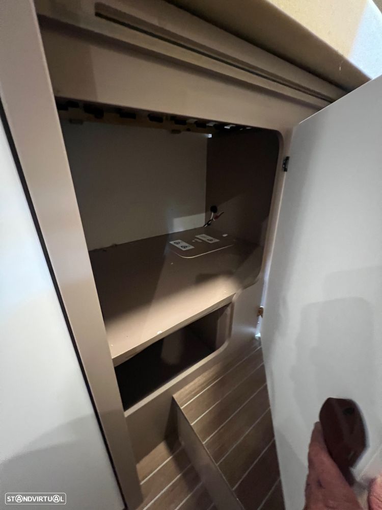 Etrusco T 6900 SB L4H3 Euro 6 5 lugares livrete - 21