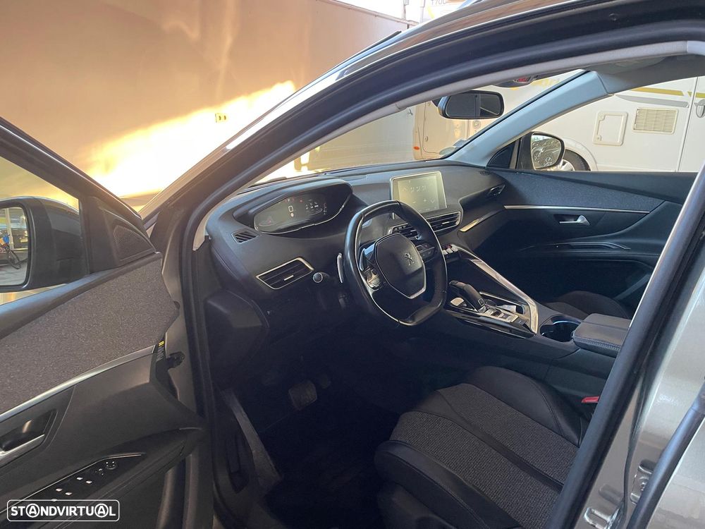 Peugeot 5008 BlueHDI 120 EAT6 Allure - 10