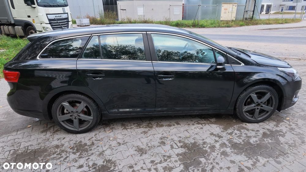 Toyota Avensis 1.8 Style - 5
