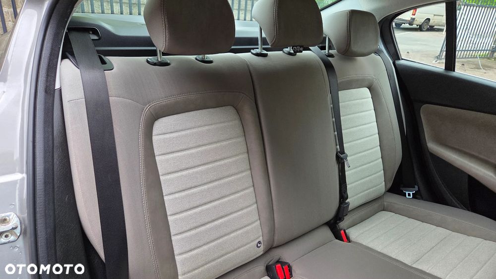 Fiat Tipo 1.4 16V Lounge - 34