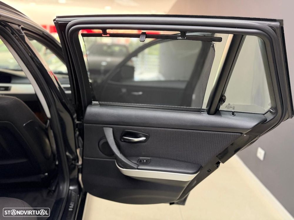 BMW 320 d Navigation - 14