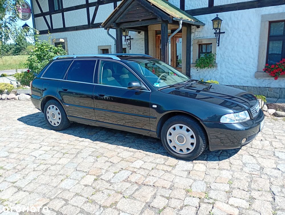 Audi A4 Avant - 33