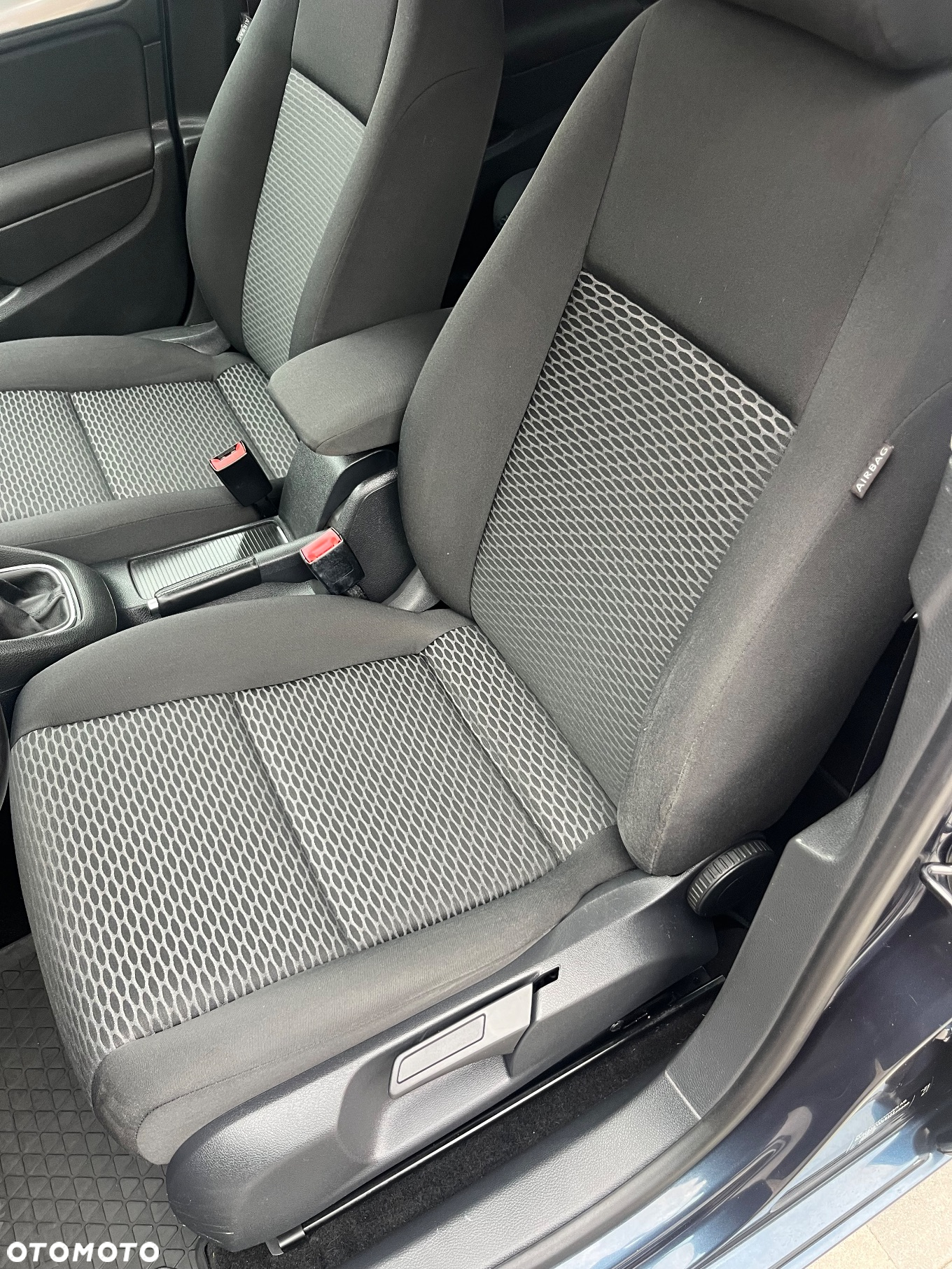Volkswagen Golf VI 1.6 Highline - 16
