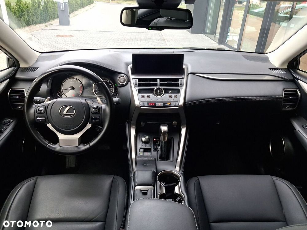 Lexus NX 300 F Impression AWD - 14