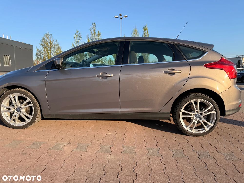 Ford Focus - 11
