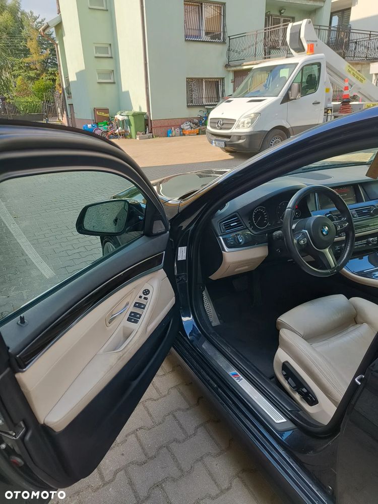 BMW Seria 5 530d xDrive - 11