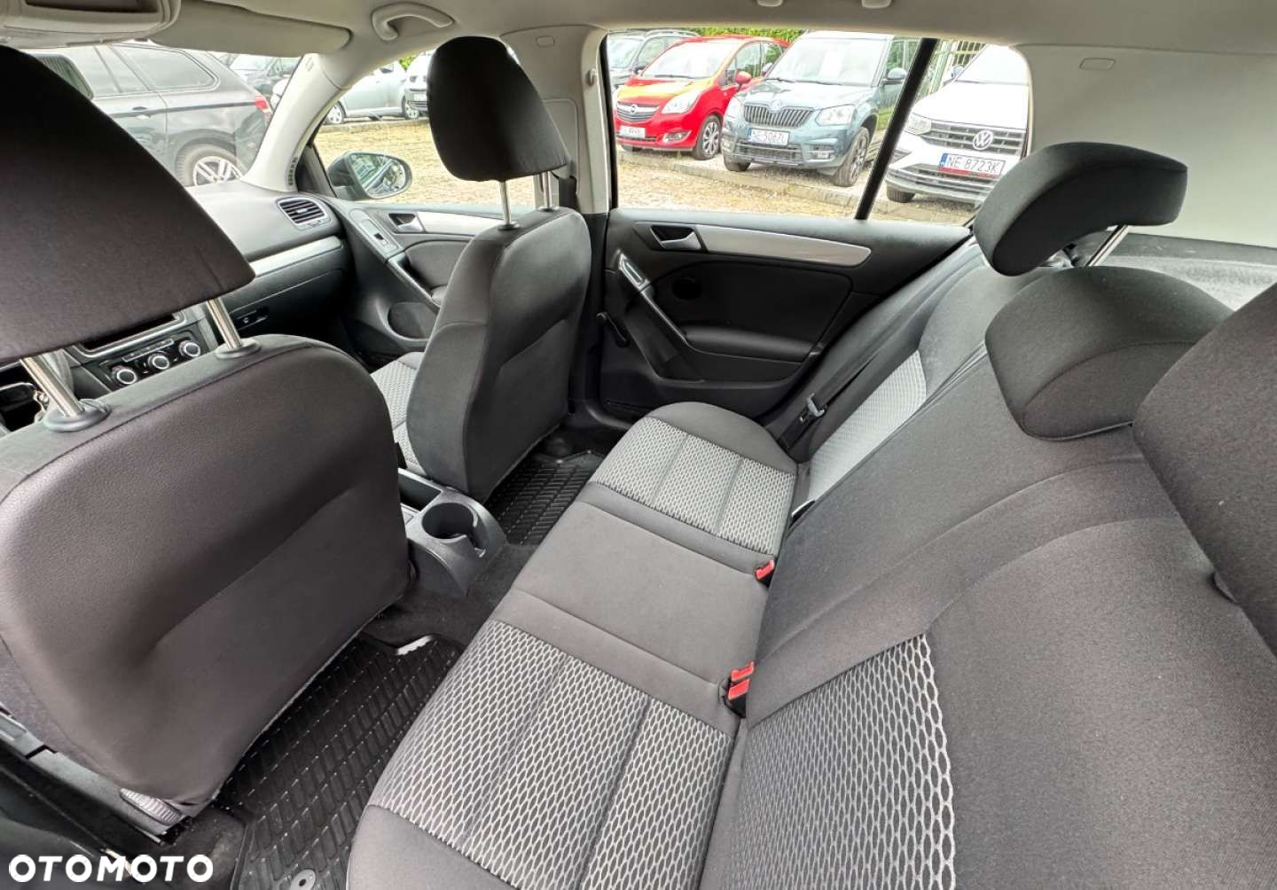 Volkswagen Golf - 20