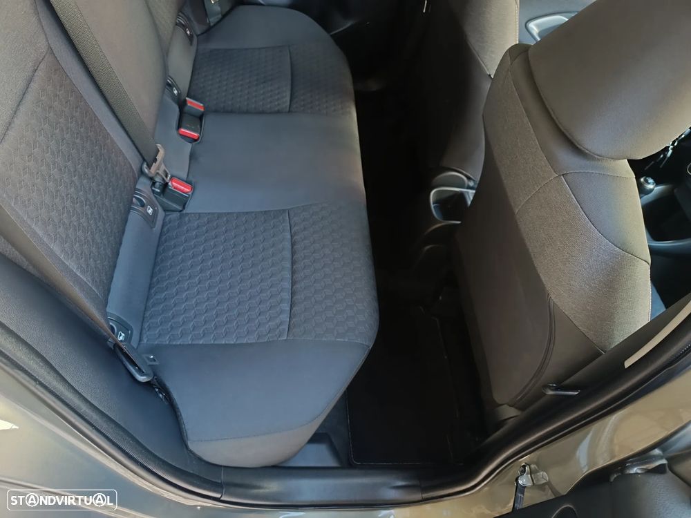 Toyota Yaris 1.0 VVT-i Comfort Plus - 28