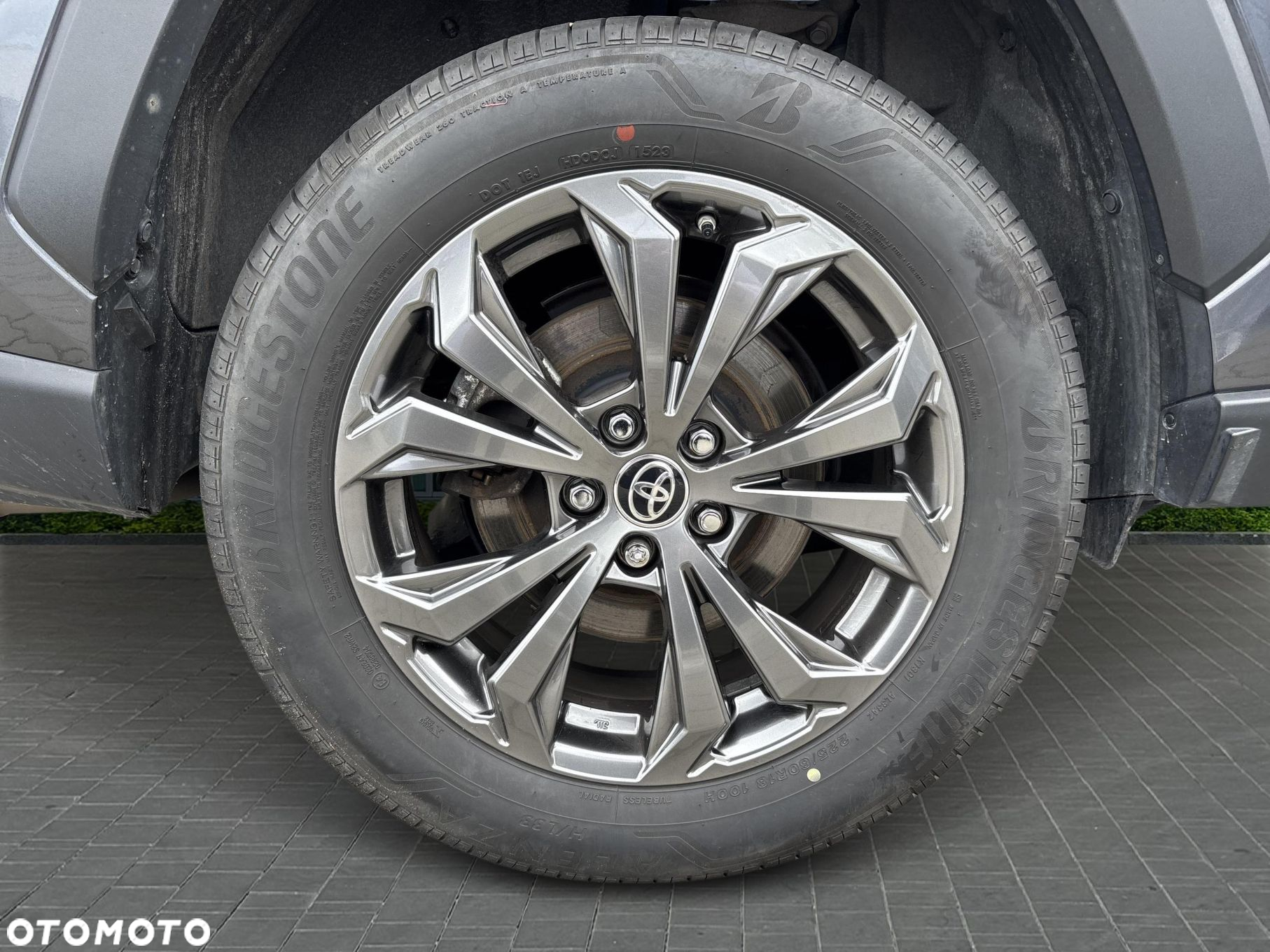 Toyota RAV4 - 18