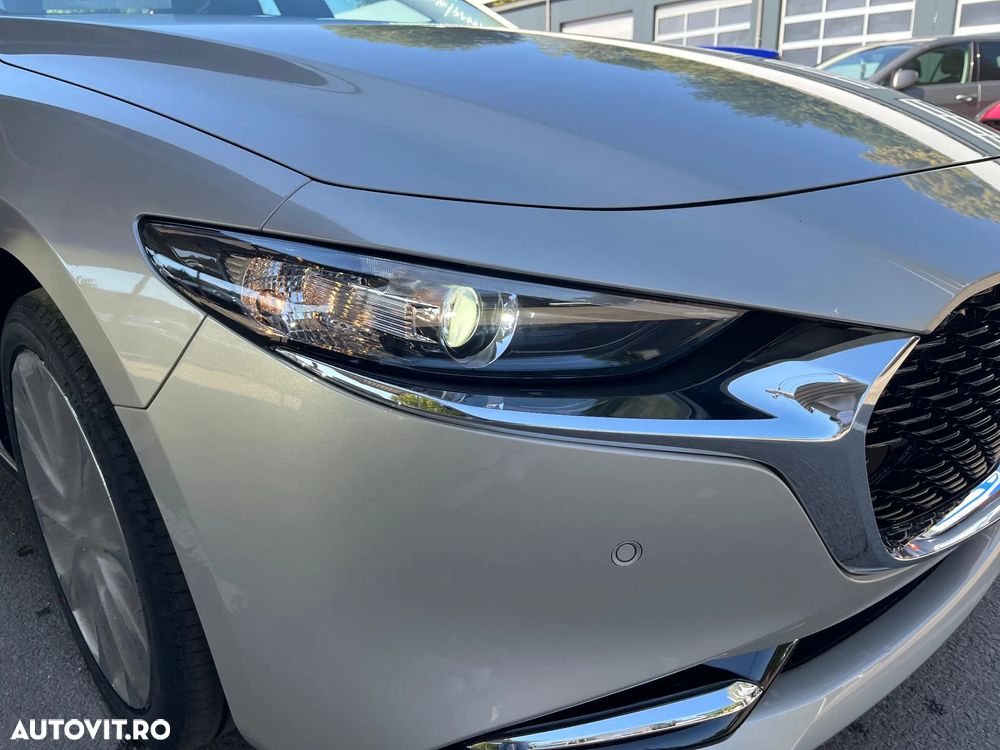 Mazda 3 e-Skyactiv X186 AT MHEV Center-Line - 4