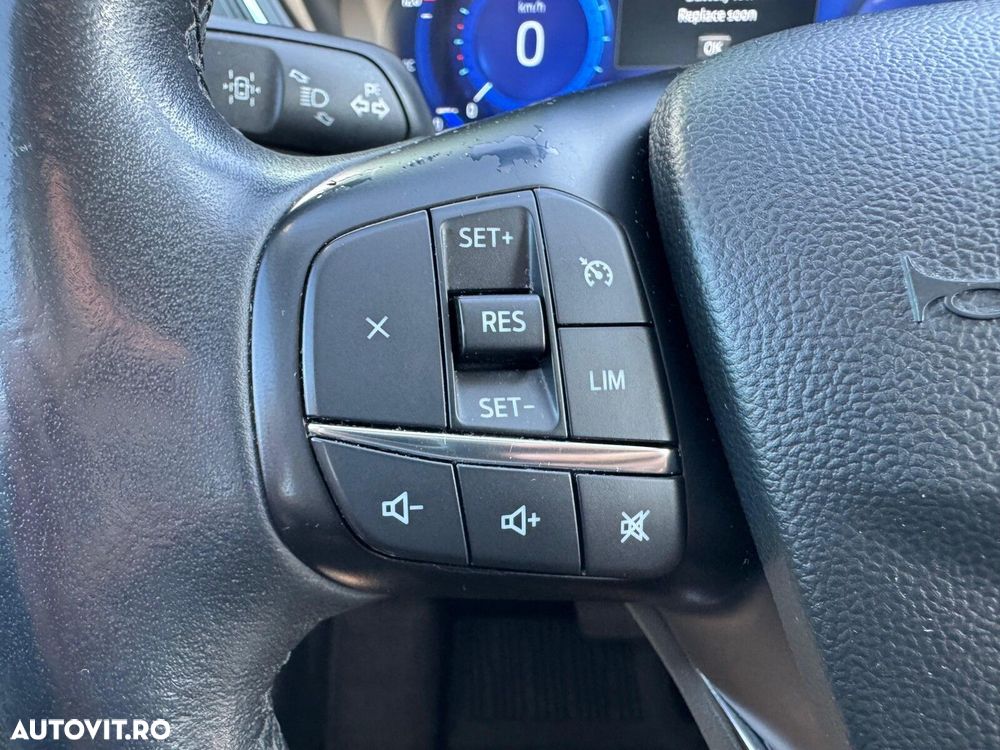 Ford Kuga - 18