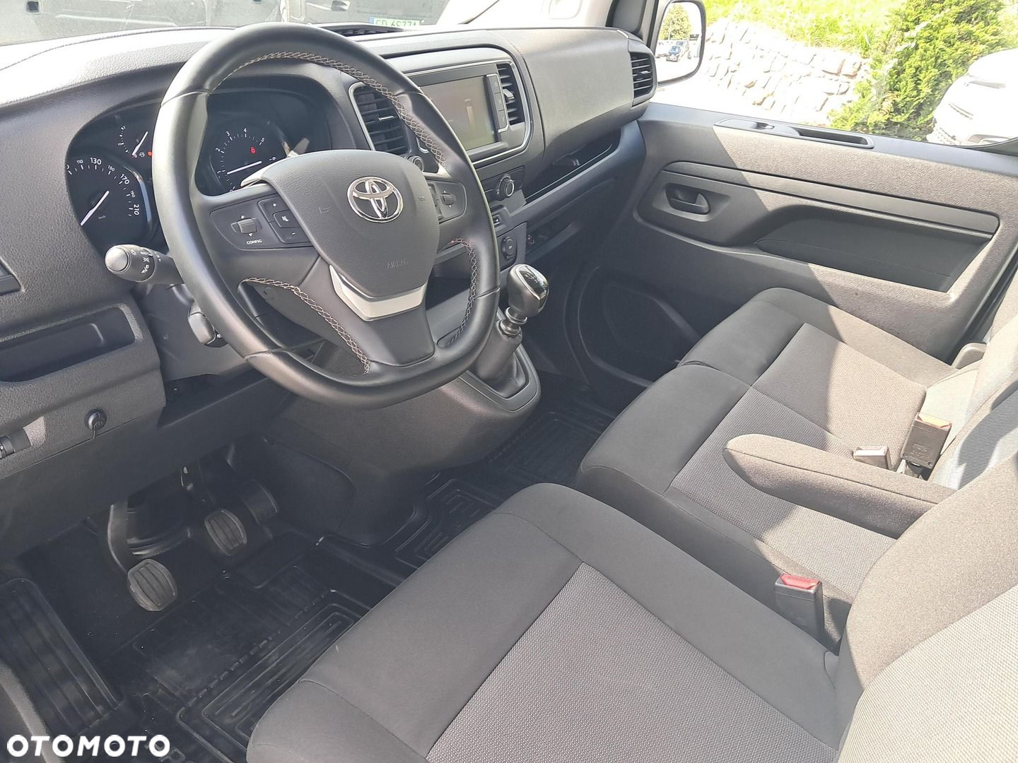 Toyota PROACE - 10