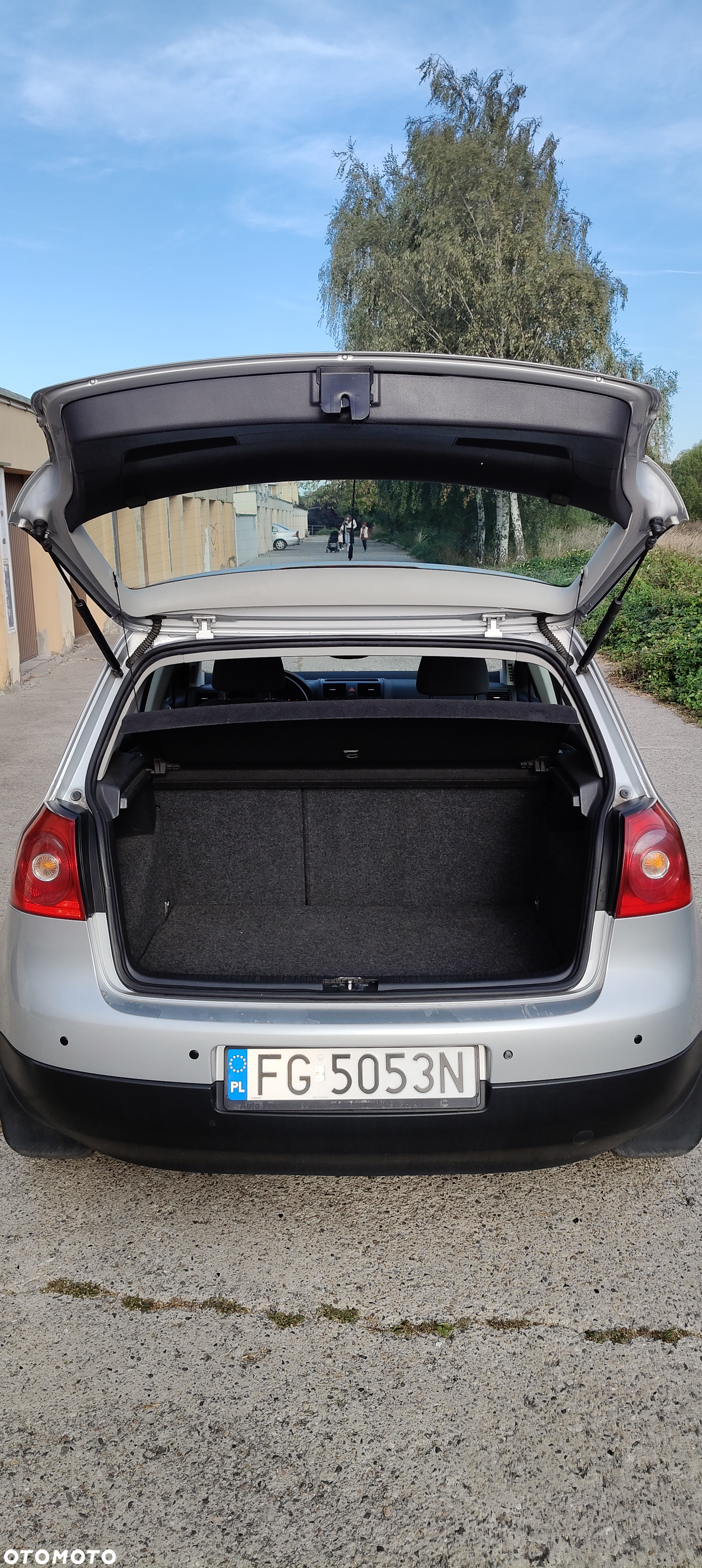 Volkswagen Golf V 1.9 TDI Trendline - 4