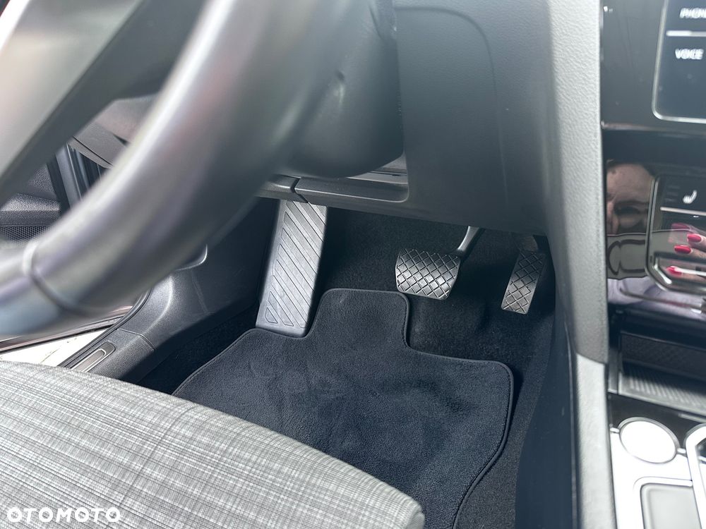Volkswagen Passat ver-1-5-tsi-evo-elegance-dsg - 29
