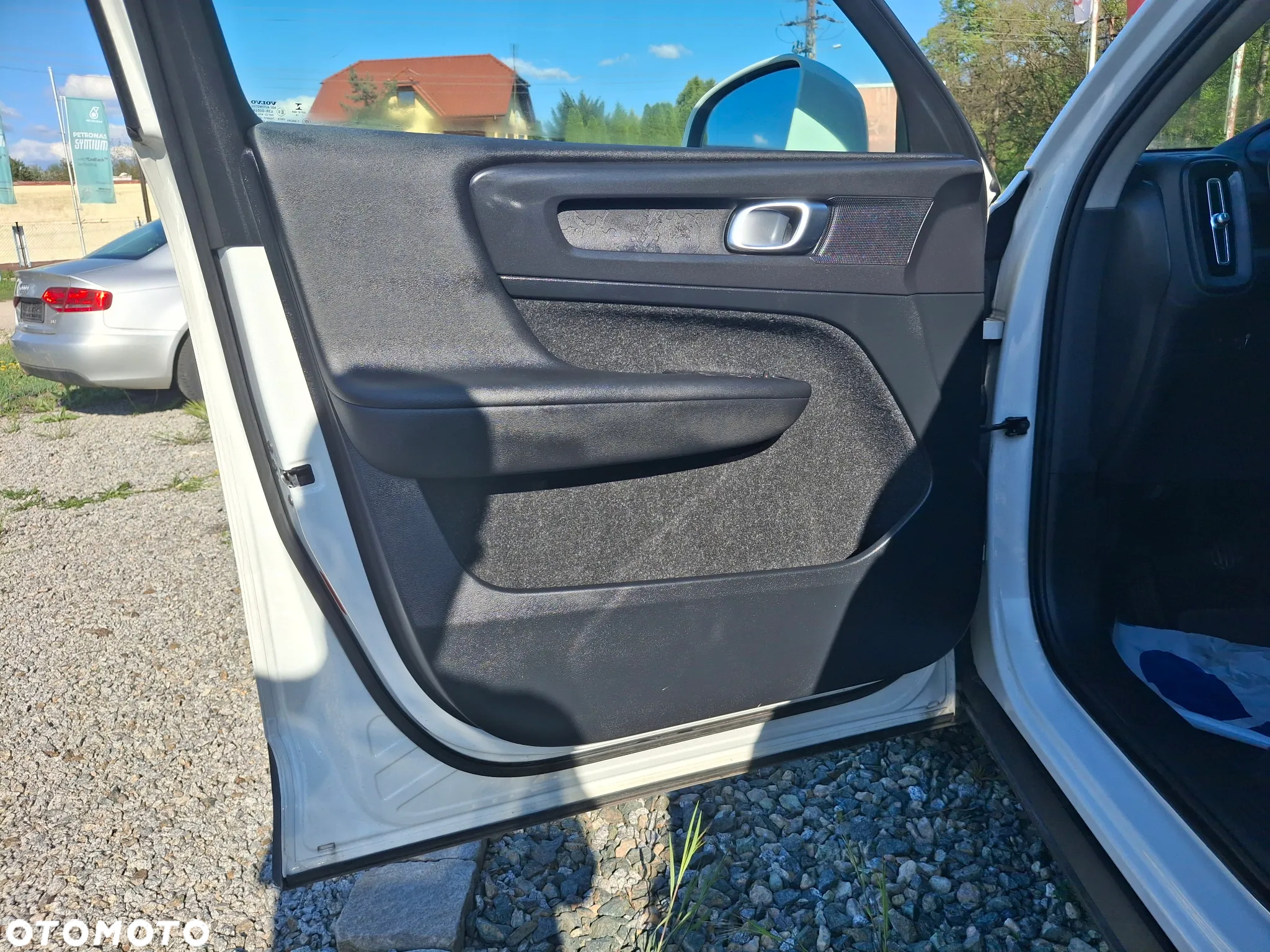 Volvo XC 40 D3 AWD Momentum Pro - 15